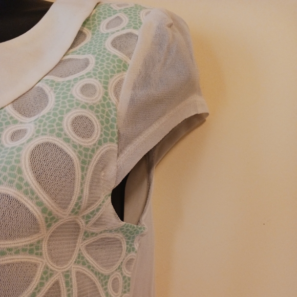 Y2K Moda top sz.S abstract flowers, Light green and white nwt - Picture 5 of 7